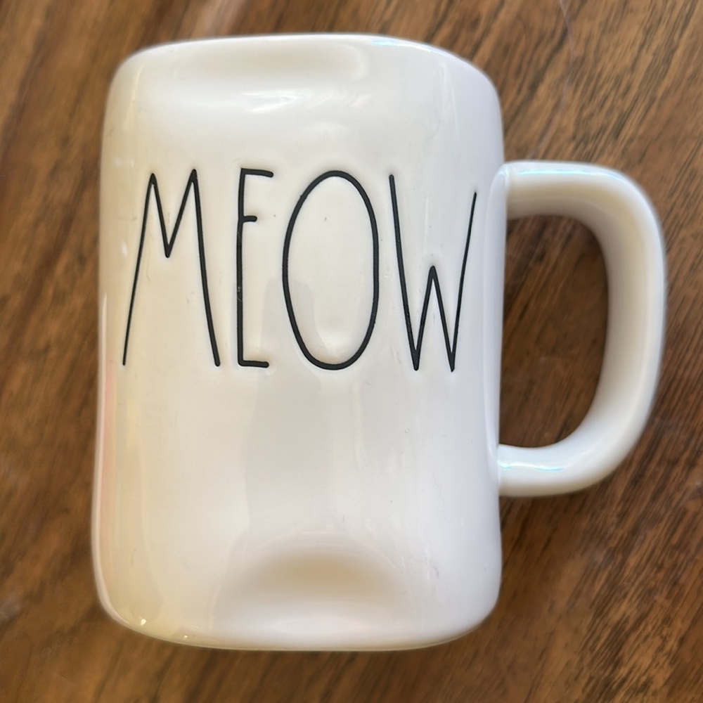 EUC RAE DUNN MEOW CAT COFFEE TEA CUP MUG - Picture 3 of 3